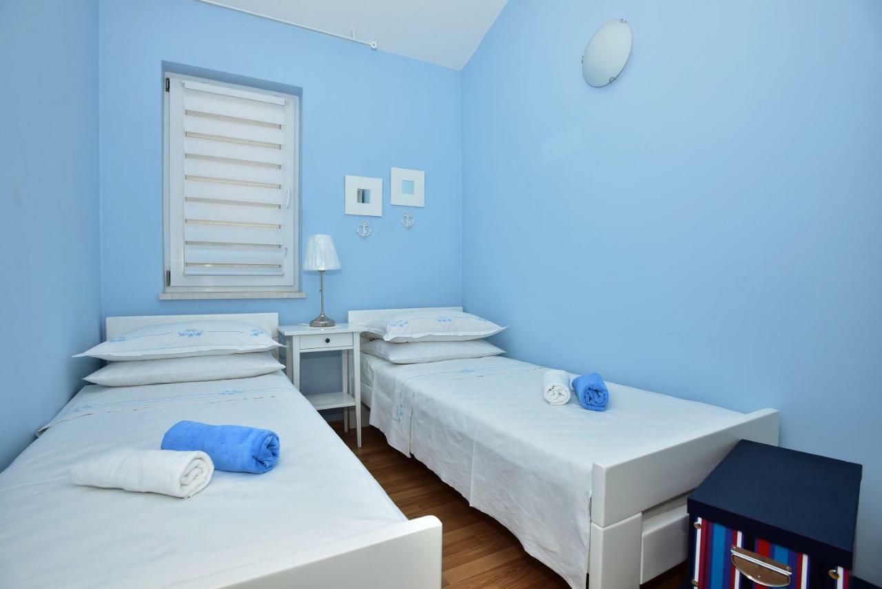 Appartamento Andor - Lux, Two Beautiful Terraces With Sea & Sunset View Makarska Esterno foto