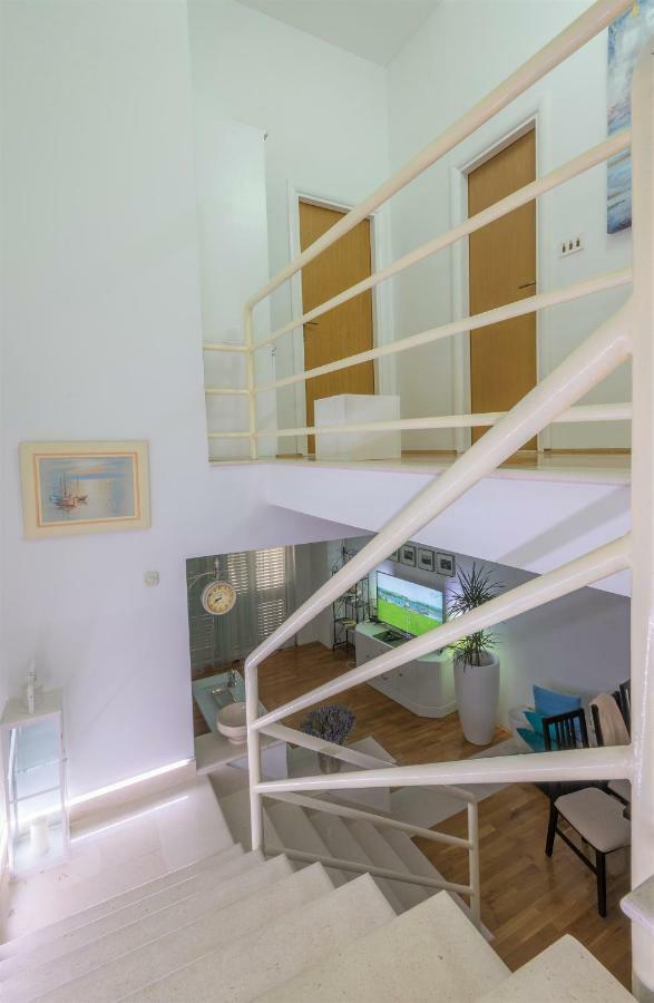 Appartamento Andor - Lux, Two Beautiful Terraces With Sea & Sunset View Makarska Esterno foto