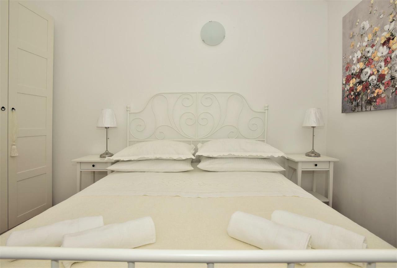 Appartamento Andor - Lux, Two Beautiful Terraces With Sea & Sunset View Makarska Esterno foto