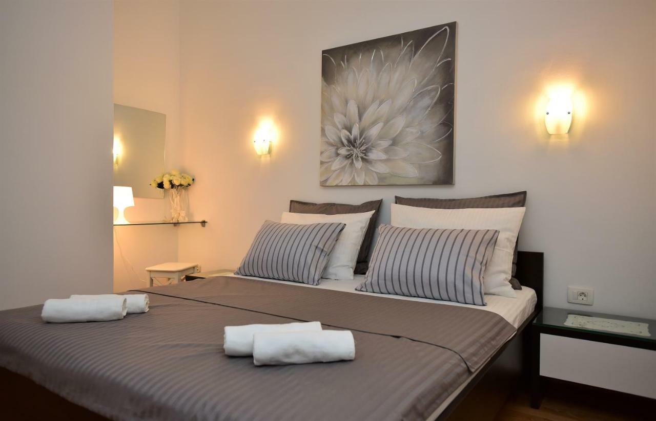 Appartamento Andor - Lux, Two Beautiful Terraces With Sea & Sunset View Makarska Esterno foto