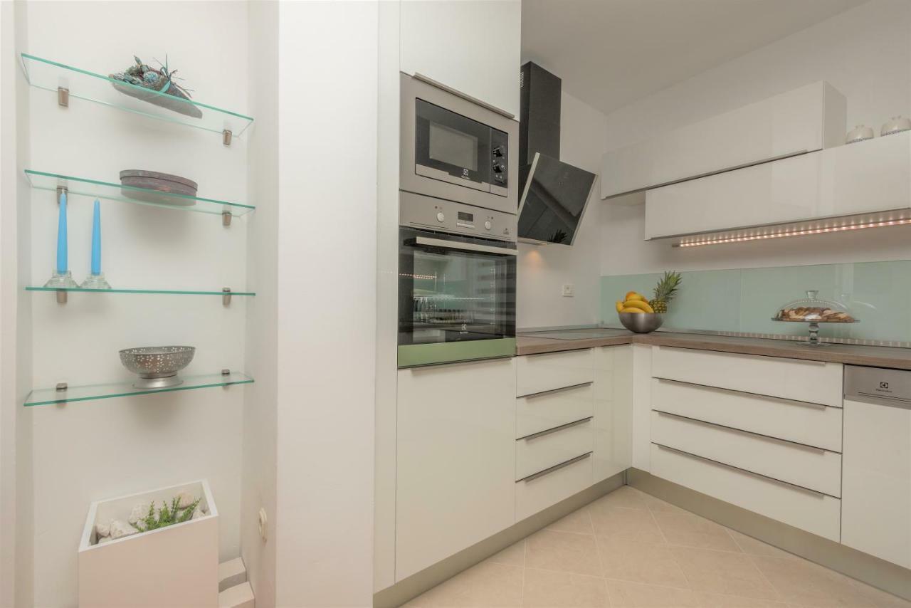 Appartamento Andor - Lux, Two Beautiful Terraces With Sea & Sunset View Makarska Esterno foto
