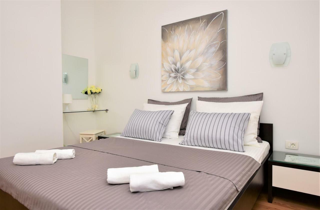 Appartamento Andor - Lux, Two Beautiful Terraces With Sea & Sunset View Makarska Esterno foto