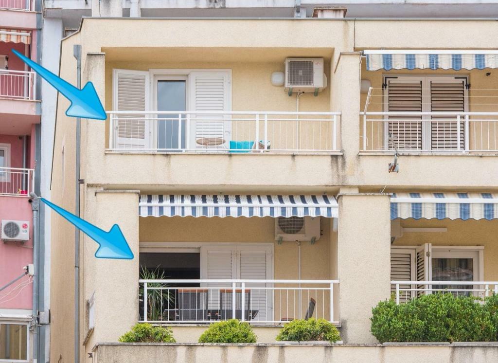 Appartamento Andor - Lux, Two Beautiful Terraces With Sea & Sunset View Makarska Esterno foto